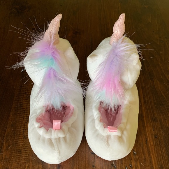 Super Cute Unicorn Slippers - Picture 4 of 7